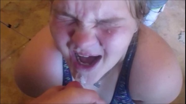 Cum On Desperate Horny Teens Facial Compilation Riesige Ladungen von Mund zu Nase, Augen und Haaren